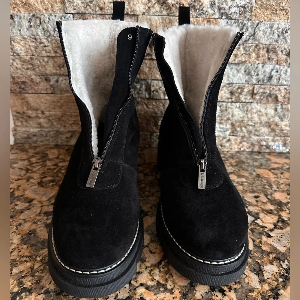 La Canadienne Delta Genuine Shearling Lined City Dry™ Waterproof Bootie (Women)